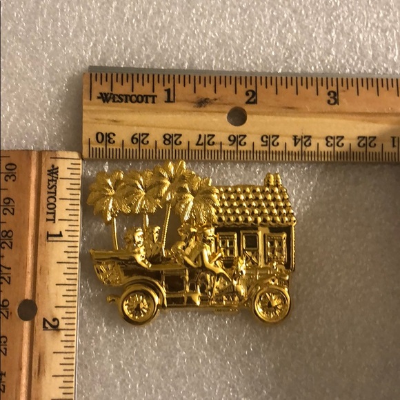Vtg Antique car pin Automobile Gold tone pin - Picture 2 of 12